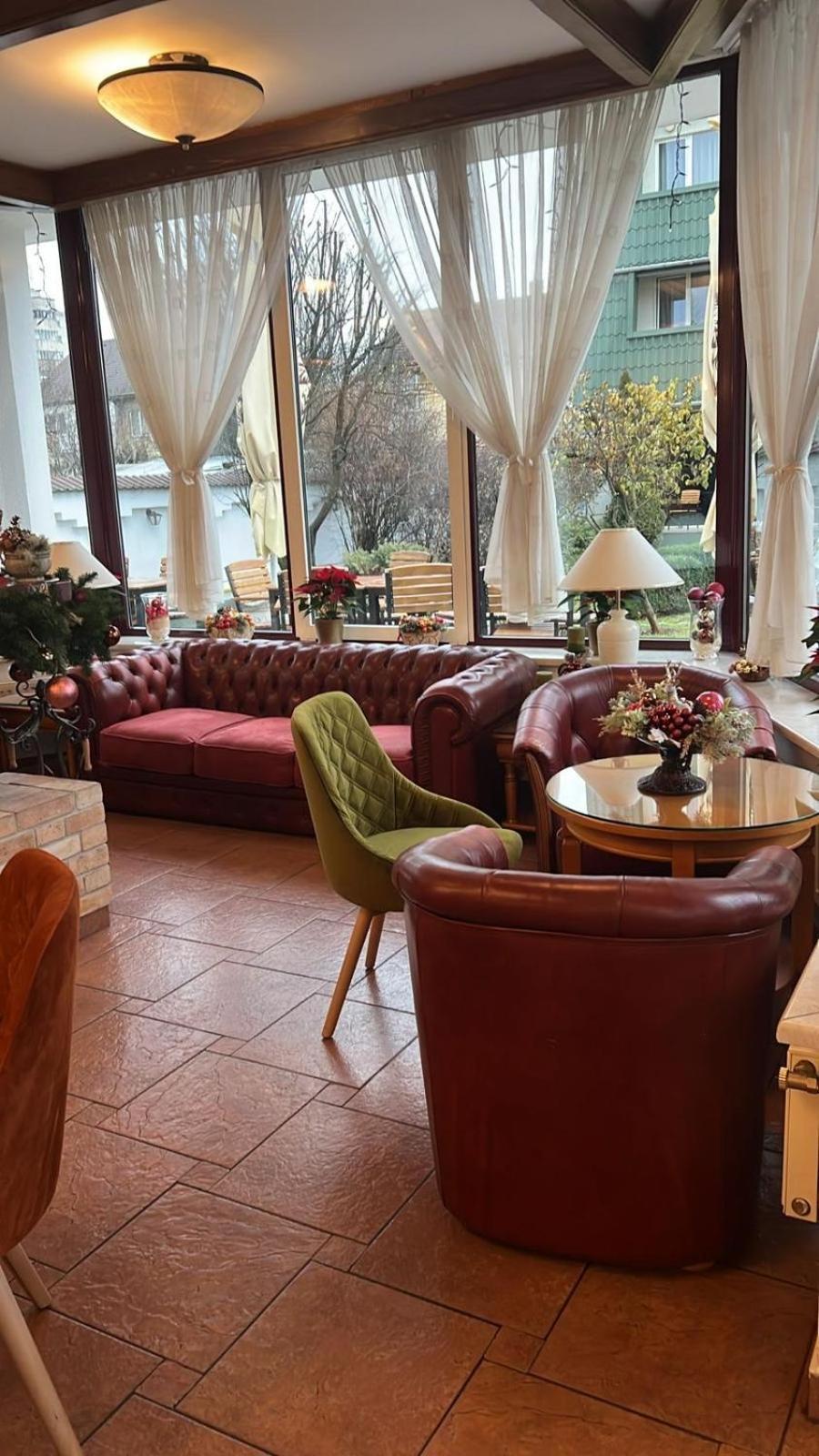 Отель Casa Jasmine Брашов Экстерьер фото